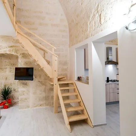 City Center-ifrooms Apartment *